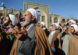 ايران : تعطيل دروس الحوزة العلمية بمدينة قم المقدسة  تضامنا مع الشعب البحريني