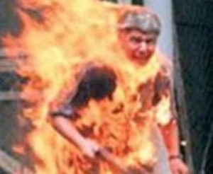 صحيفة عراقية :شاب عاطل عن العمل يحرق نفسه في بغداد