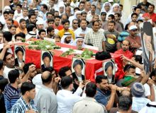 البحرين :تشييع العلامة الغريفي لمثواه الأخير