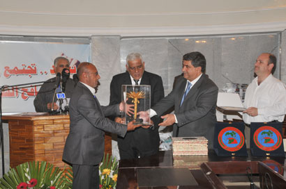 القبة والمنارة الحسينية والتل الزينبي رموز من الزهور حازت المرتبة الاولى عراقيا والامارات العربية تصدرت عالميا في مهرجان الزهور الدولي الثالث