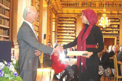 ملك السويد يكرم عراقية ويمنحها لقب قائدة مستقبلية