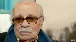 رحيل الروائي الارجنتيني ارنستو ساباتو عن 99 عاما