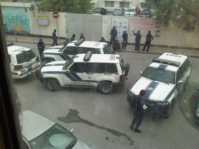 مصدر لموقع نون :مرتزقة النظام في البحرين يعتدون جنسيا على امراة اثناء مداهمة منزلها