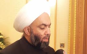 الملا: الفقه السني لايجيز الصلاة في بغداد والشعارات تبطل الصلاة