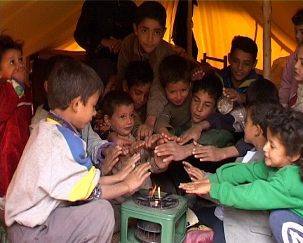 الحكيم يدعو الى  تشريع قانون لضمان حقوق الايتام بالعراق