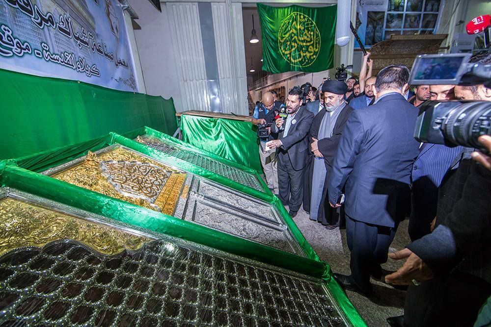 تعرف على كمية الذهب والفضة المستخدم في شباك ضريح ابي الفضل العباس الجديد