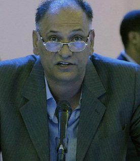 رئيس فرع نقابة صحفيي كربلاء يدعو الصحفيين للتعامل مع الانتخابات الجارية بحيادية تامة ومهنية عالية