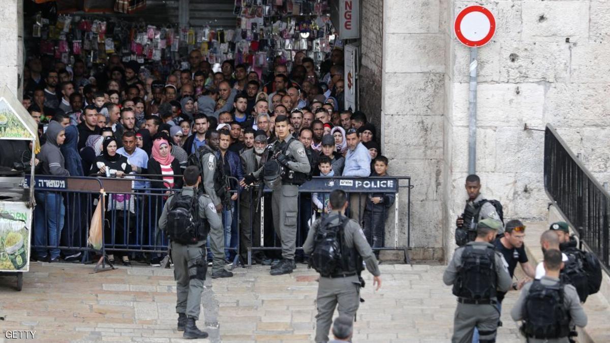 فلسطيني يطعن إسرائيلية في القدس