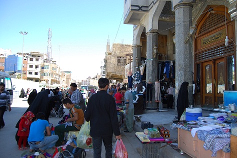 ظاهرة التجاوز على الارصفة والشوارع .. آفــة أخذت بالانتشار في كربلاء(مصور)