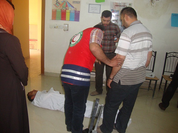 الهلال الاحمر يقيم دورة تدريبية حول ادارة الجثث في كربلاء