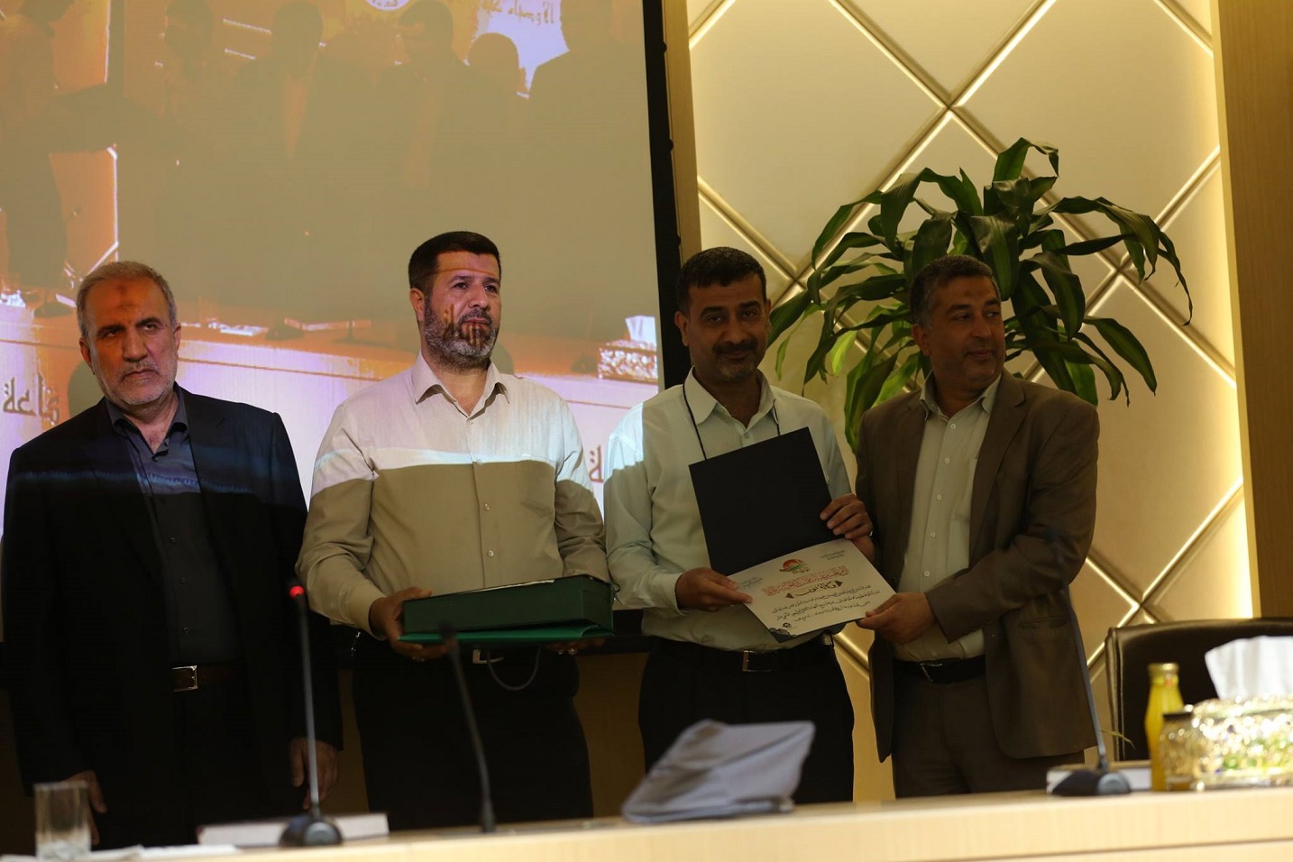 كربلاء: 60 وسيلة اعلامية من ضمنها وكالة نون الخبرية تكرم في مهرجان ربيع الشهادة  (مصور)