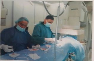 نجاح عملية قسطارية عاجلة ومعقدة لطفل مصاب بطلقة نارية في القلب