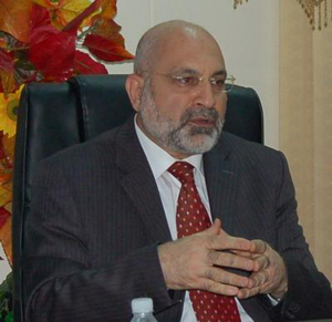 نائب من كتلة الهاشمي يدعو إلى بحث ملف الأمن مع المالكي