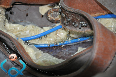 صورة لحزام مفخخ معد للتفجير في بغداد عرضته حكومة كربلاء