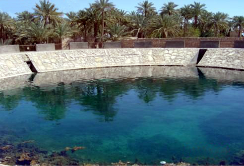 كربلاء المقدسة : العيون المعدنية  في عين التمر تبث غازات سامة بعد جفافها بالكامل