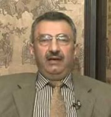 فائق الشبخ علي يكشف ان الوزراء لن يباشروا بالعمل في وزراتهم اذا لم يتم تسليم السلطة للعبادي