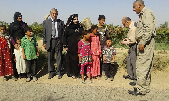 بالصور:مؤسسة خيرية في كربلاء تنفق اموالا ومساعدات على ايتام ومتعففين في محافظة صلاح الدين