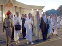 عبد الله غول .. أول رئيس تركي يؤدي فريضة الحج منذ /90/ عاما