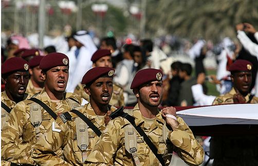 قطر تقر الخدمة العسكرية الإجبارية