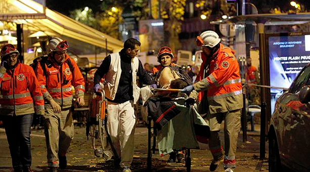 11 أيلول فرنسي: باريس تغرق بالدم (بالصور)