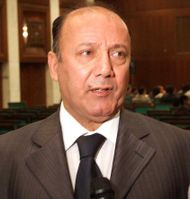 فرج الحيدري يرفع دعوى قضائية ضد كاتب وصحفي بتهمة التشهير ويطالب بملياري دينار تعويض