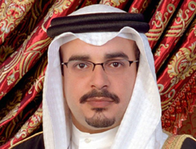 ولي العهد البحريني  يستبدل الحرس الخاص في قصره  تحسبا من الاغتيال