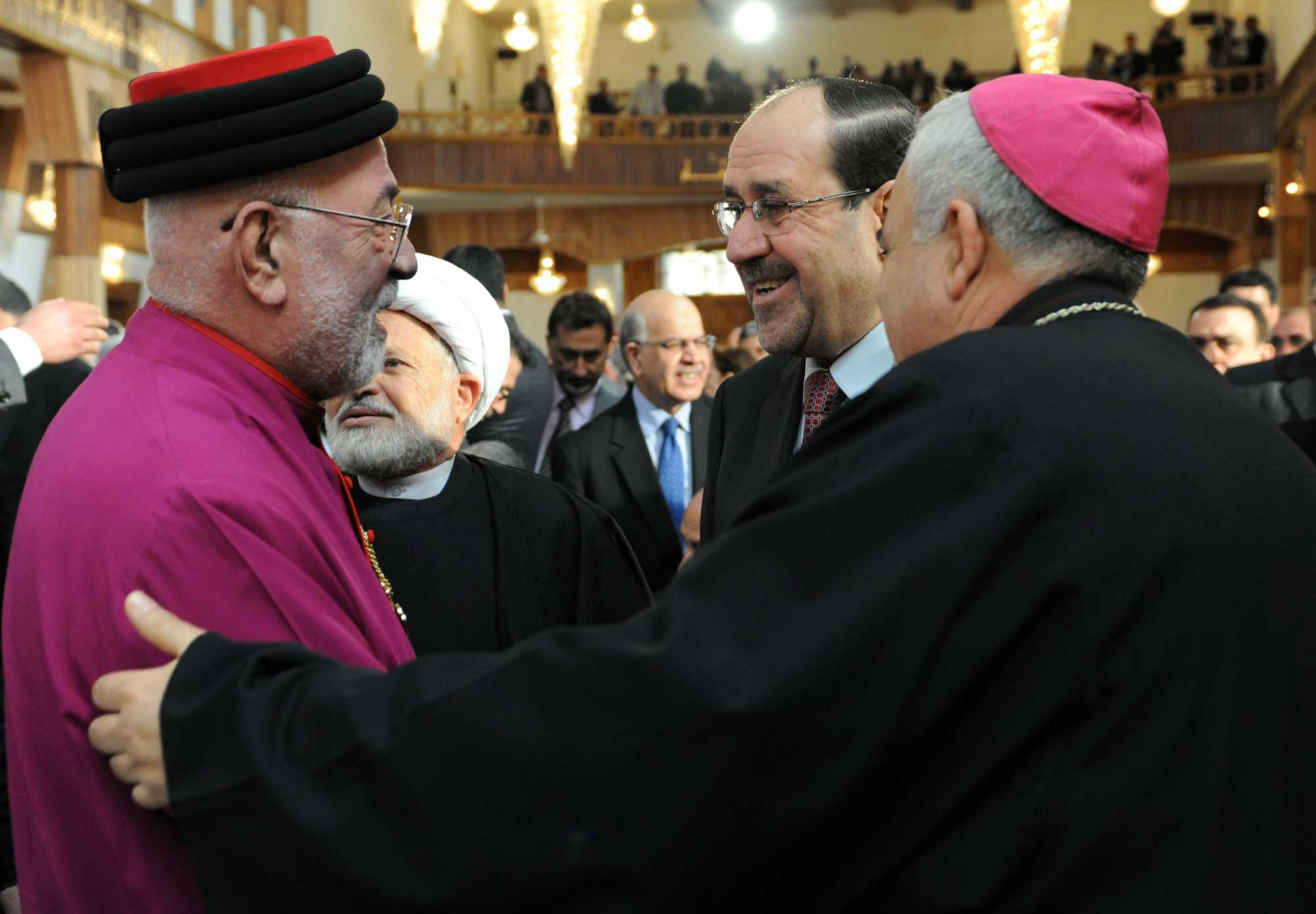 رئيس الوزراء يفتتح كنيسة سيدة النجاة: استهداف الكنيسة كان لإخلاء العراق من المسيحيين