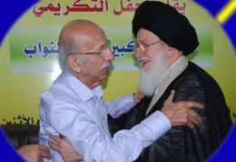 الفقيه السيد حسين الصدر يكرم الشاعر مظفر النواب