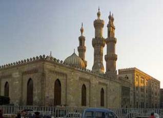 أشراف مصر يطالبون بتدريس فقه آل البيت في الأزهر الشريف وإجهاض المشروع السلفي المدمر للمنطقة.