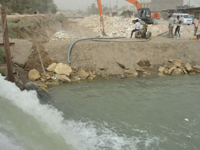 تغليف نهر الحسينية في مركز محافظة كربلاء (تقرير مصور)