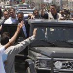 أنباء عن تعرض موكب عاهل الأردن للرشق بالحجارة والحكومة تنفي