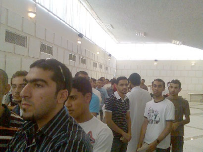 مصدر بحريني لموقع نون :فصل 80 طالبا متفوقا في جامعة "بوليتكنك" على خلفية أرائهم السياسية