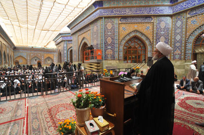 كربلاء: احتفال خاص بتتويج فتيات ممن بلغن سن التكليف الشريعي داخل المخيم الحسيني (مصور)