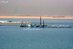 تسارع بناء ميناء مبارك بالصور