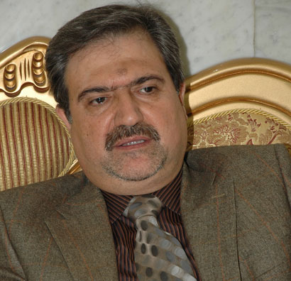 وضع حجر الاساس لملعب اولمبي  في النجف يتسع لثلاثين الف متفرج بكلفة مائة مليار دينار