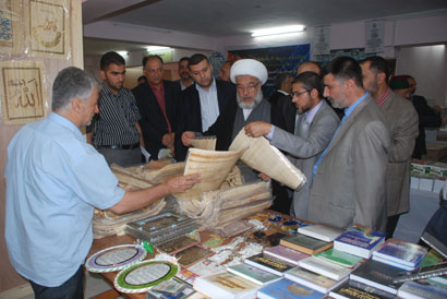 ممثل المرجعية في كربلاء يفتتح معرض الكتاب الدولي السابع (مصور)