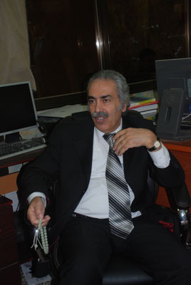 انطوان بارا يزور العتبة الحسينية:التيارات السلفية اقاموا ضدي دعوى قضائية بسبب كتاب عن الامام الحسين