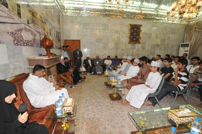 ممثل المرجعية في كربلاء يلتقي جاليات عربية وأجنبية مقيمة في  فرنسا