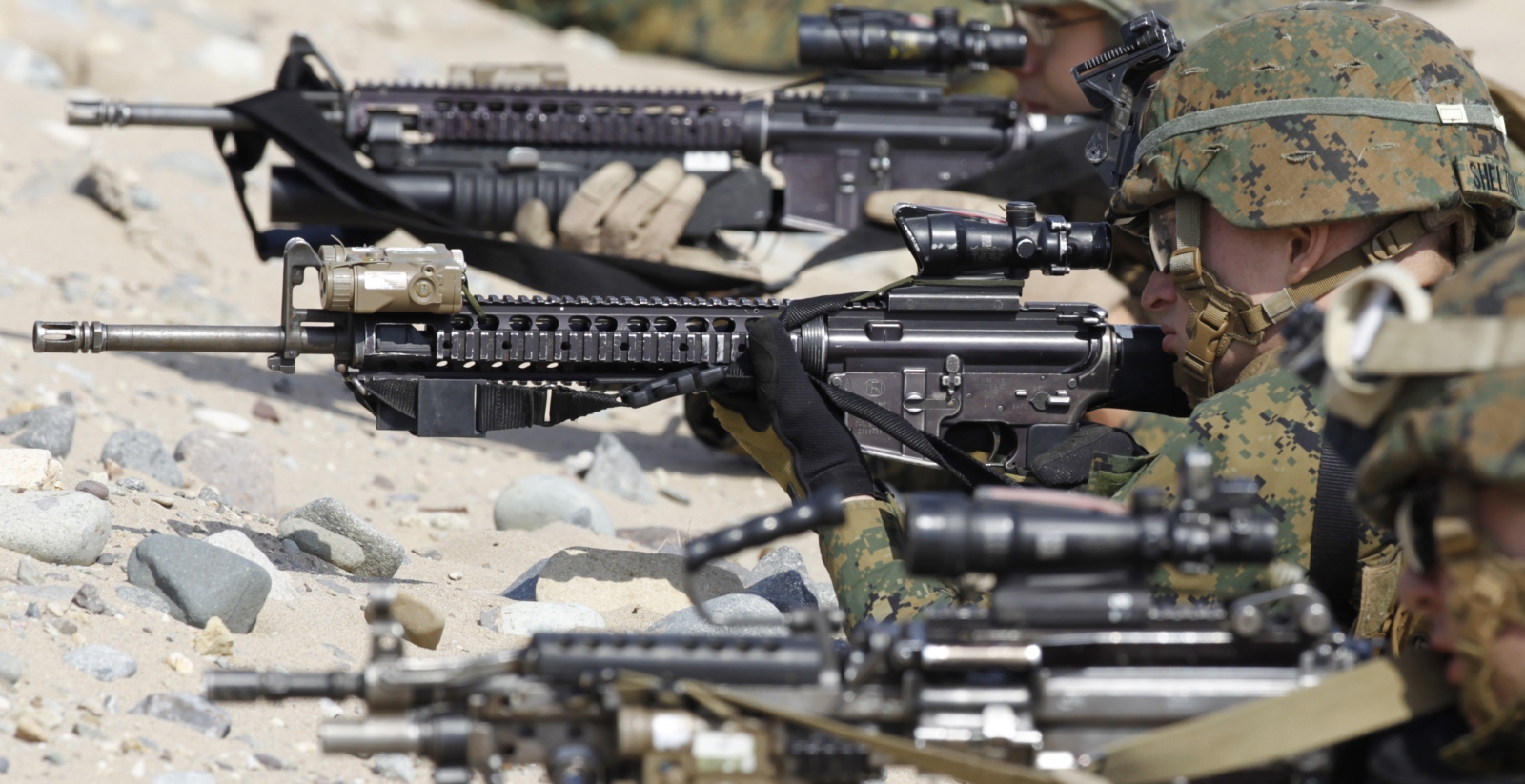 الولايات المتحدة قدمت للأكراد السوريين 130 شاحنة محملة بالأسلحة خلال 10 أيام