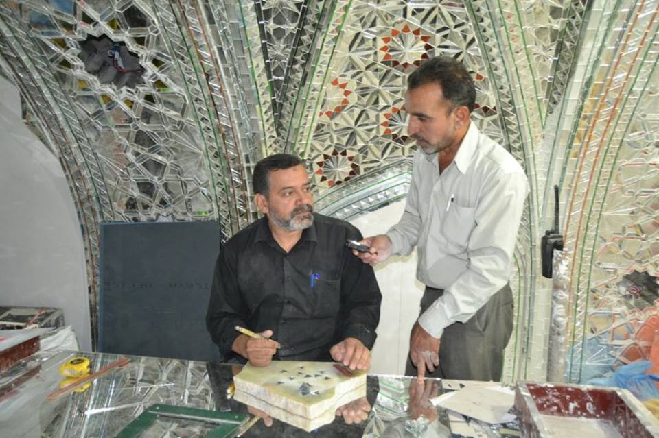 بالصور: العتبة الحسينية المقدسة تنجز85% من أعمال المرايا داخل الضريح المقدس والقبة ستكون لوحة فنية نادرة ونفيسة