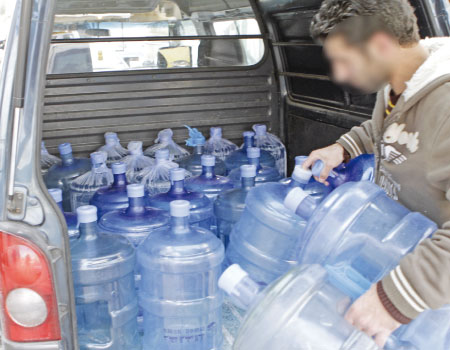 احذروا استخدام قوارير الماء البلاستيكية لأكثر من مرة!