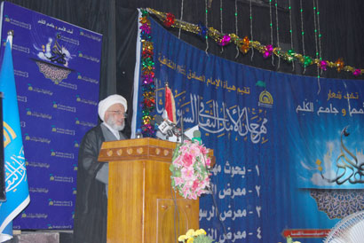 أمين عام العتبة الحسينية يشارك في مهرجان الأمان الثقافي السنوي الثالث المقام في الديوانية