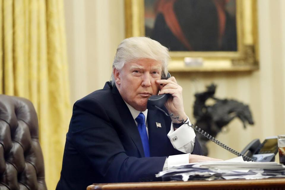 ترامب يتصل بالعبادي ويؤكد له: قصص الانتصارات العظيمة لمعركة الموصل تتردد أصداؤها في مدن العالم