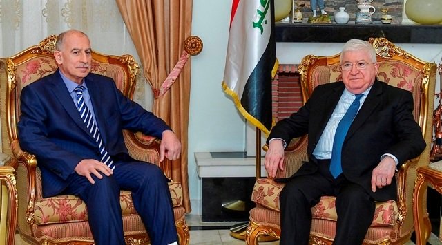النجيفي يسلم معصوم قائمة بأسماء مئات الـ"مختطفين" من منطقة واحدة