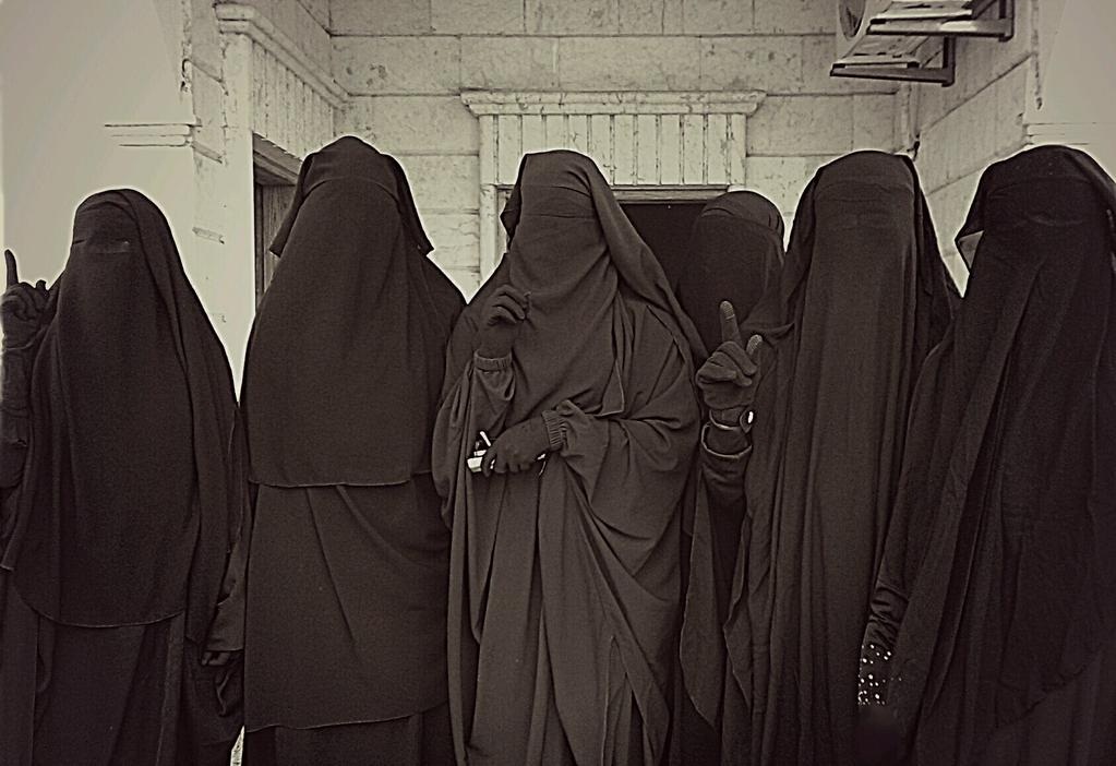 اعتقال سبع نساء ينتمين لـ"داعش" شمال غرب سامراء