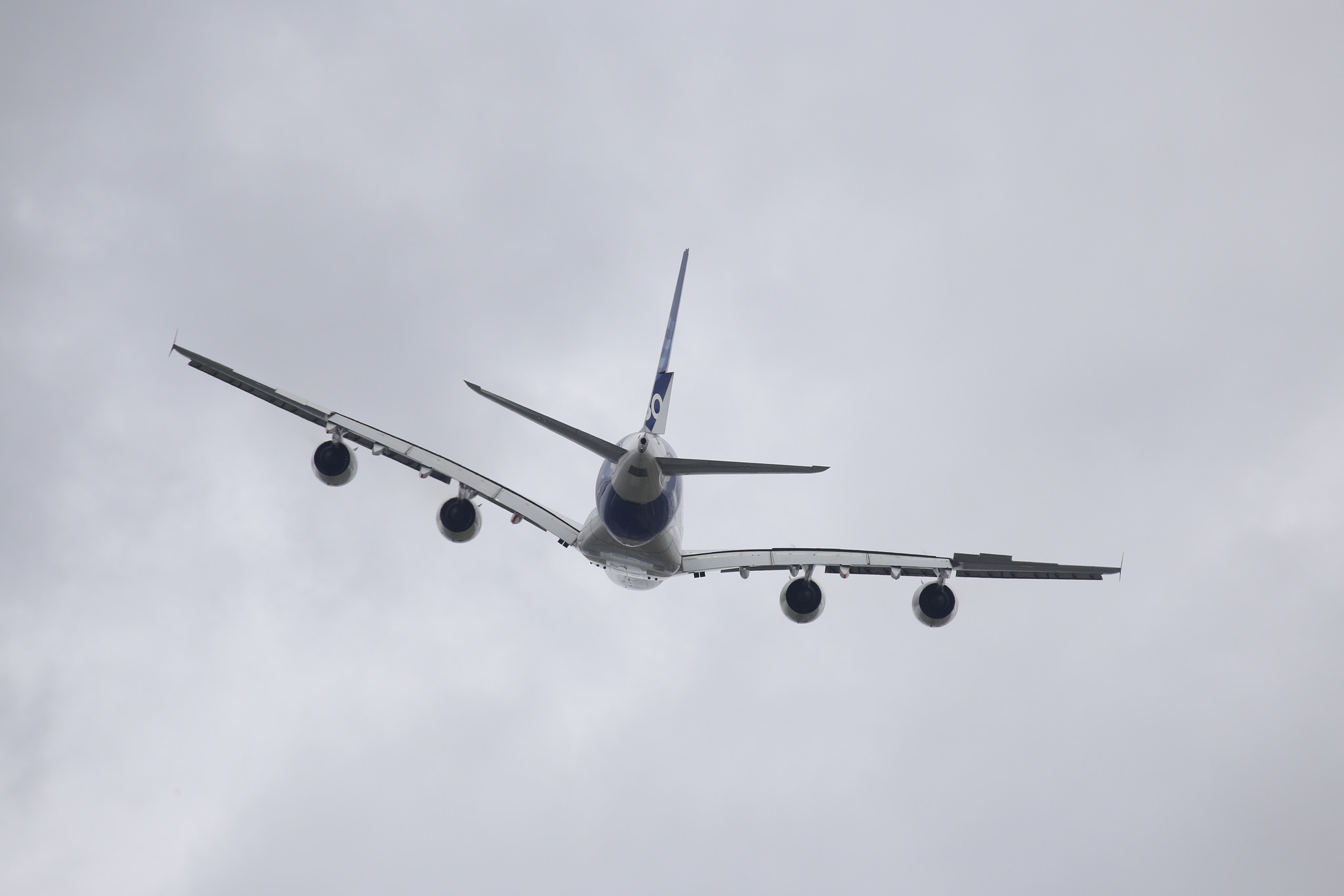 ناسا تكشف عن طائرة "تتخطى المسموح به"