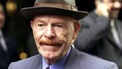 العثور على كاميرا فيها صورة حديثة للمجرم عزت الدوري