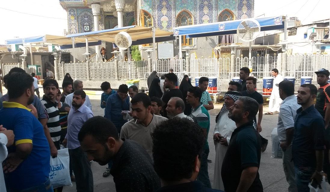 العتبة الحسينية المقدسة تجهز 37 شابا بمواد منزلية أساسية، وأثاث كاملة لغرفة نوم لغرض الزواج (مصور)