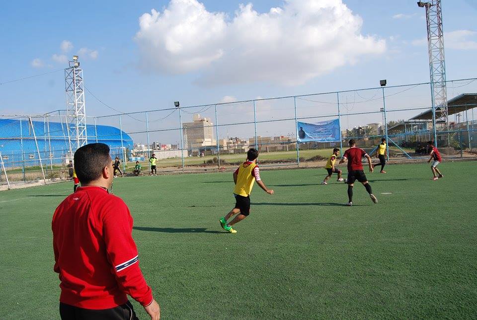 في ظل غياب الدعم الحكومي..انتشار الملاعب المصغرة في كربلاء ظاهرة ايجابية ولها تأثيرها سلبي!!