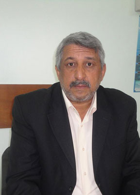 تظاهرة سلمية لمهندسي كربلاء قرب مجلس المحافظة